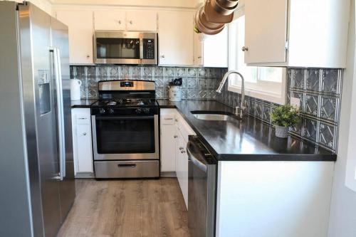 GREAT VIEWS - Over the Oaks - Stylish - Whole Home in 千橡