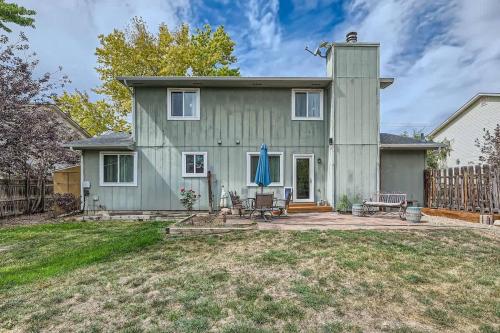 Longmont Gem Pet & Family Friendly Home Office 30 Day in Longmont, USA