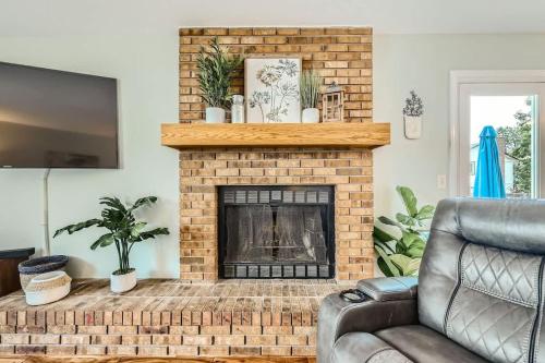 Longmont Gem Pet & Family Friendly Home Office 30 Day in Longmont, USA
