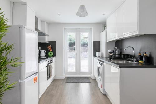 Flat in Queens Park, Londýn (fotografie 7)