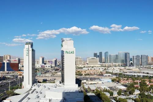 Best Strip City Views Balcony Suite No Resort Fee, Las Vegas (photo 11)