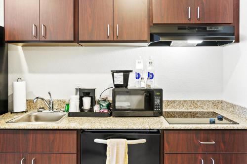 Cobblestone Hotel & Suites - Wickenburg in Wickenburg