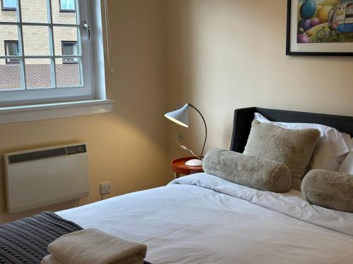One room with parking space, Édimbourg (photo 9)