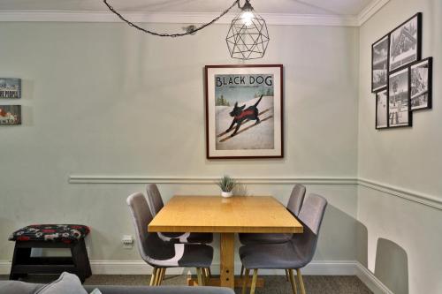 Whiffletree E2, 1BR-1BA, Close to Slopes, Discounted Lift Tickets! in Killington, USA
