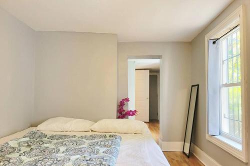 Entire House King Bed near Downtown Free Parking in Baltimore, USA