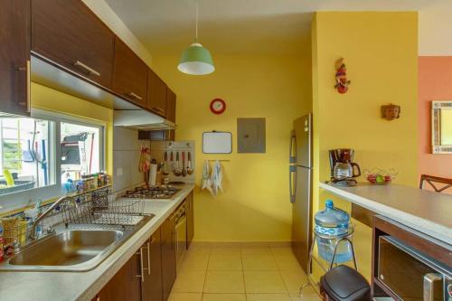 2 BR Condo with pool only 15 min to Marina & Beach in Palmar, Mexico