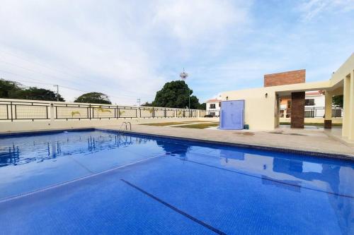 2 BR Condo with pool only 15 min to Marina & Beach in Palmar, Mexico