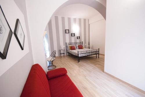 Quadruple Room image 10