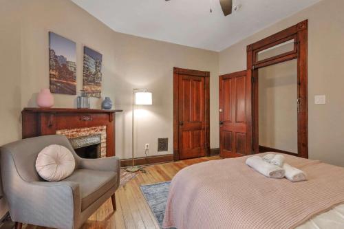 4 Bed Duplex near Goodale Park in Columbus, USA