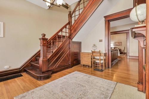 4 Bed Duplex near Goodale Park in โอลด์ นอร์ธ โคลัมบัส