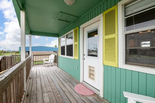 Amberjack Bayside Home home in Crystal Beach, USA