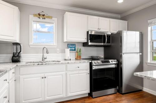 Amberjack Bayside Home home in Crystal Beach, USA