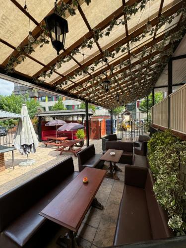 Ristorante, Bridge Park Hotel in Wembley