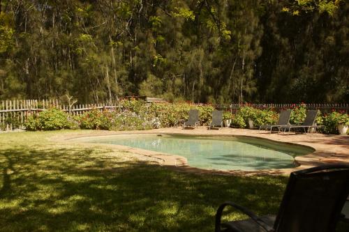 Book the Deluxe Queen Suite Deluxe Queen Suite