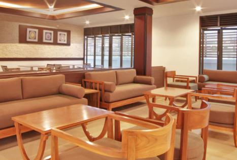 Restaurant, Paragon Suite Resort in Thep Prasit