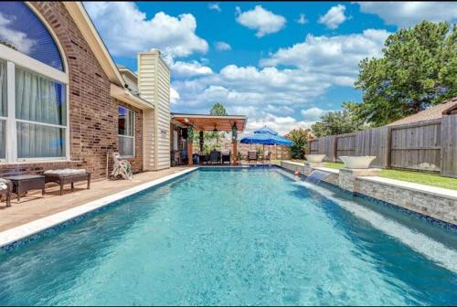 Luxurious Dream Home with Pool, Surround Sound in Spring in Spring, USA