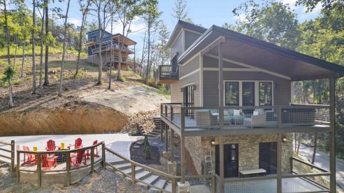 Whiskey Falls Cottage in Sevierville, USA
