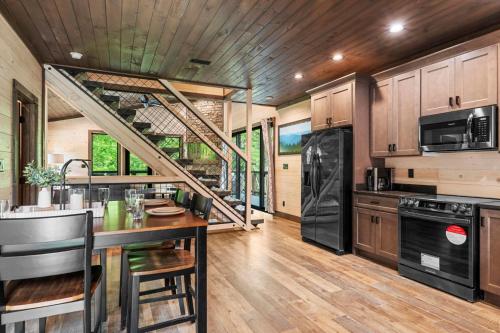Whiskey Falls Cottage in Sevierville, USA