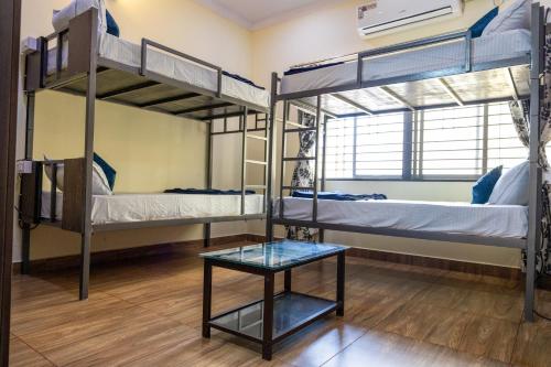 1 bunk bed