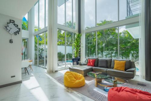 Spacious 3BR Pool Villa at Grand View in Bangtao