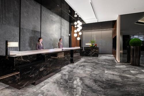 Intercity Shanghai Xujiahui - Free Minibar and near Yishan Road Metro Station, Shanghai (foto 3)