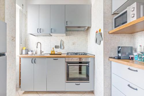 Facilities, Camesena 40 – 2BR Apartment for 4 near Tiburtina, Rome in Policlinico