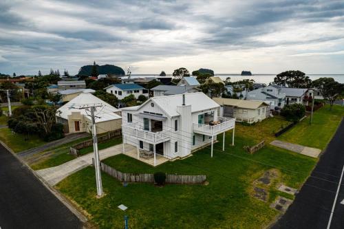 ทัศนียภาพภายนอกโรงแรม, By the Beach - Whangamata in วางกามาตา