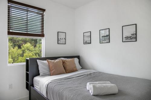 Better Two-Gether 2-bed 2,5-bath in Oceanside, USA