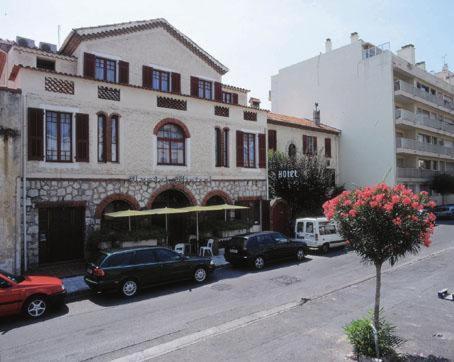 Hôtel Castel Mistral - Hôtel - Antibes