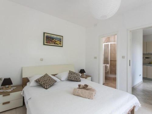 Apartments Maria Kolocep - Two Bedroom Apartment with Terrace and Garden View in 克羅策普