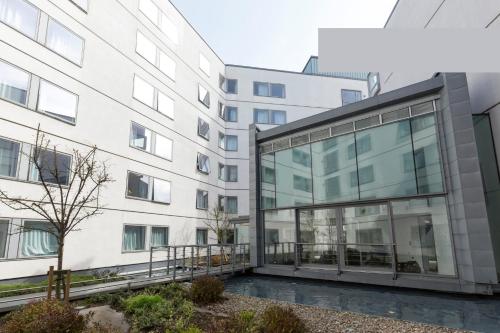 Friendship House (Southwark) - main image