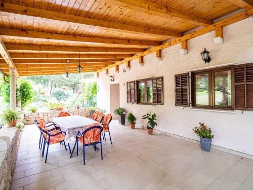 Létesítmények, Apartment  Rooms Papa - Studio Apartment with Balcony and Partial Sea View in Srebreno