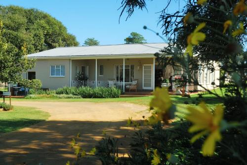 Sneezewood Farm Bed&Breakfast and Self-Catering Cottage