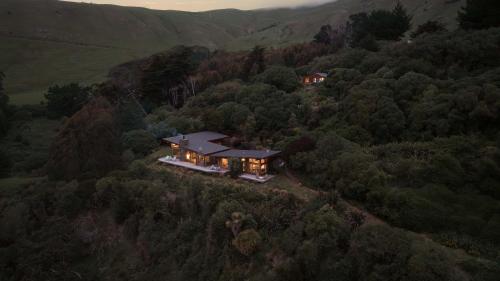 Exterior view, Kaimata Retreat near Otago Peninsula
