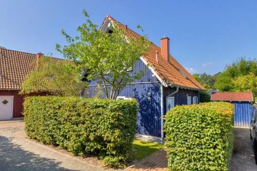 Küstenhaus mit Sauna und Kamin ca 400 vom Ostseestrand in Ostseebad Koserow, Deutschland