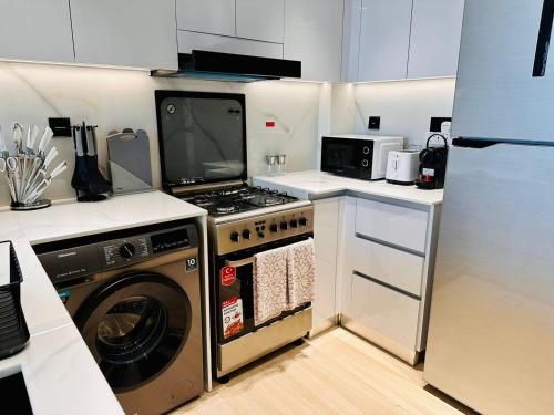 Modern 1br In Jvc Fully Furnished & Balcony, Dubai (foto 3)