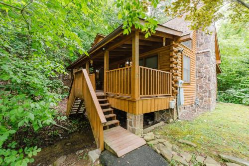 Always Christmas Cabin in Pigeon Forge, USA