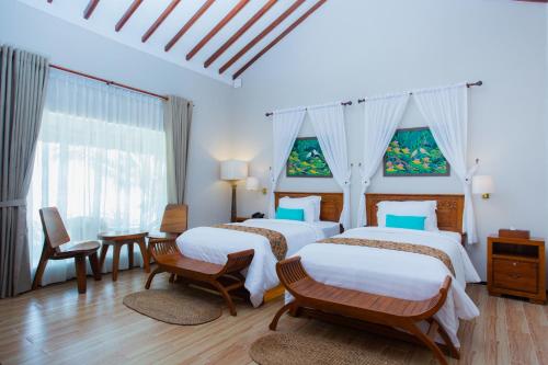 2 twin beds
