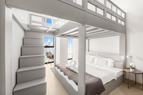 Modern 2BR with Balcony Sea Views and Pool, Gym Near Attractions, Dubaj (fotografie 4)