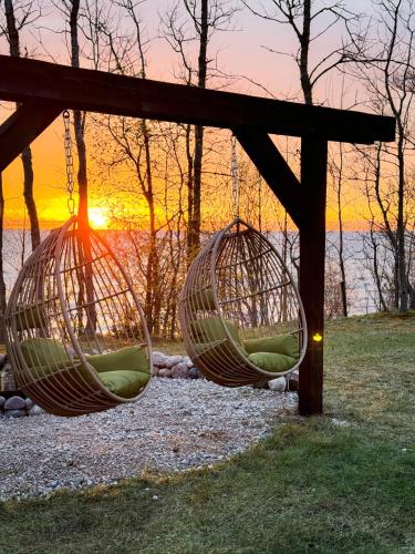 Dome by the sea in Skulte