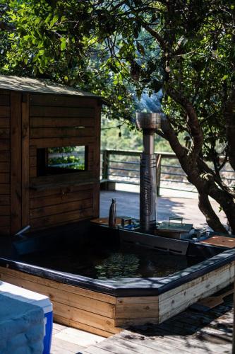 Pezsgőfürdő, Kaaimans River Deckhouse in Victoria Öböl