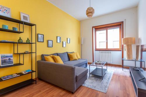St Peters Colorful 3BDR Apartment, Рим (фото 6)