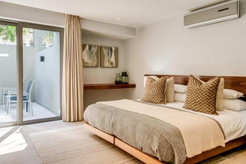 Blue Ocean Penthouse - image 14