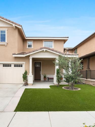 Love is All You Need in Allied Gardens