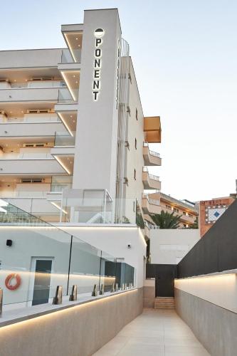 Apartamentos Ponent - main image
