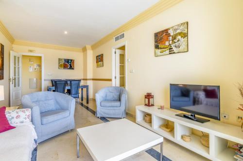 Apartamento en la playa con piscina comunitaria - image 3