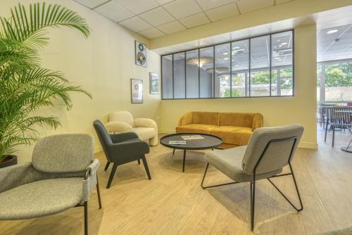 ibis Cholet - image 5