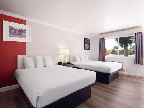 Ramada by Wyndham San Diego Poway Miramar in Poway