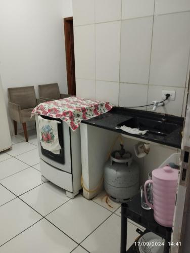ห้องครัว, Apartamento 3 no Tremembé quarto cozinha banheiro (Apartamento 3 no Tremembe quarto cozinha banheiro) in เตรเมมเบ