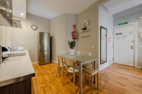 Excelente piso de 3 habitaciones en La Latina-Centro - image 7